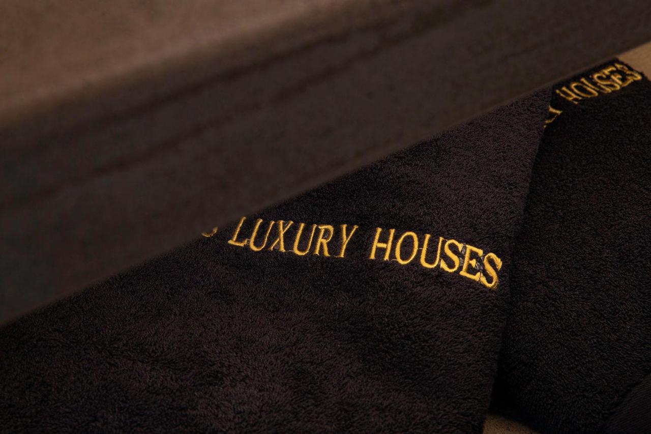 Senses Luxury Houses ฟิรา ภายนอก รูปภาพ